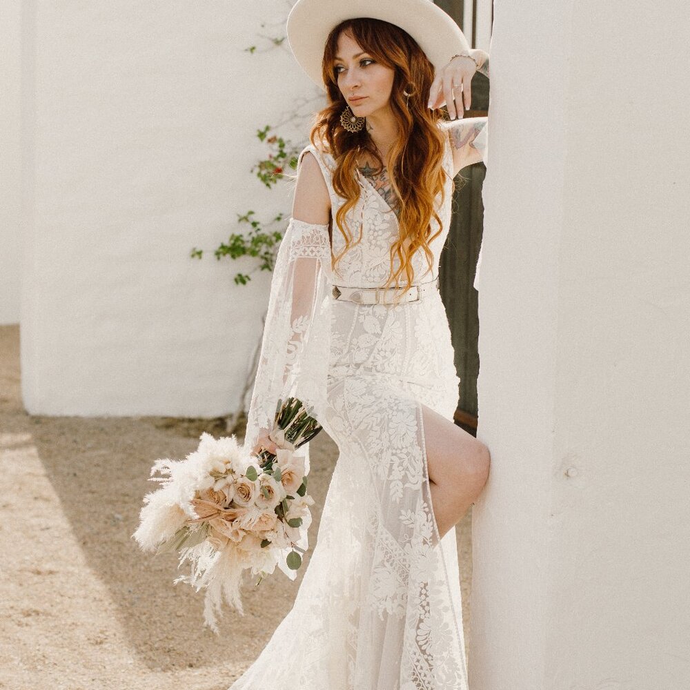 Rue De Seine Jackson gown in Smoke with detachable Sleeves